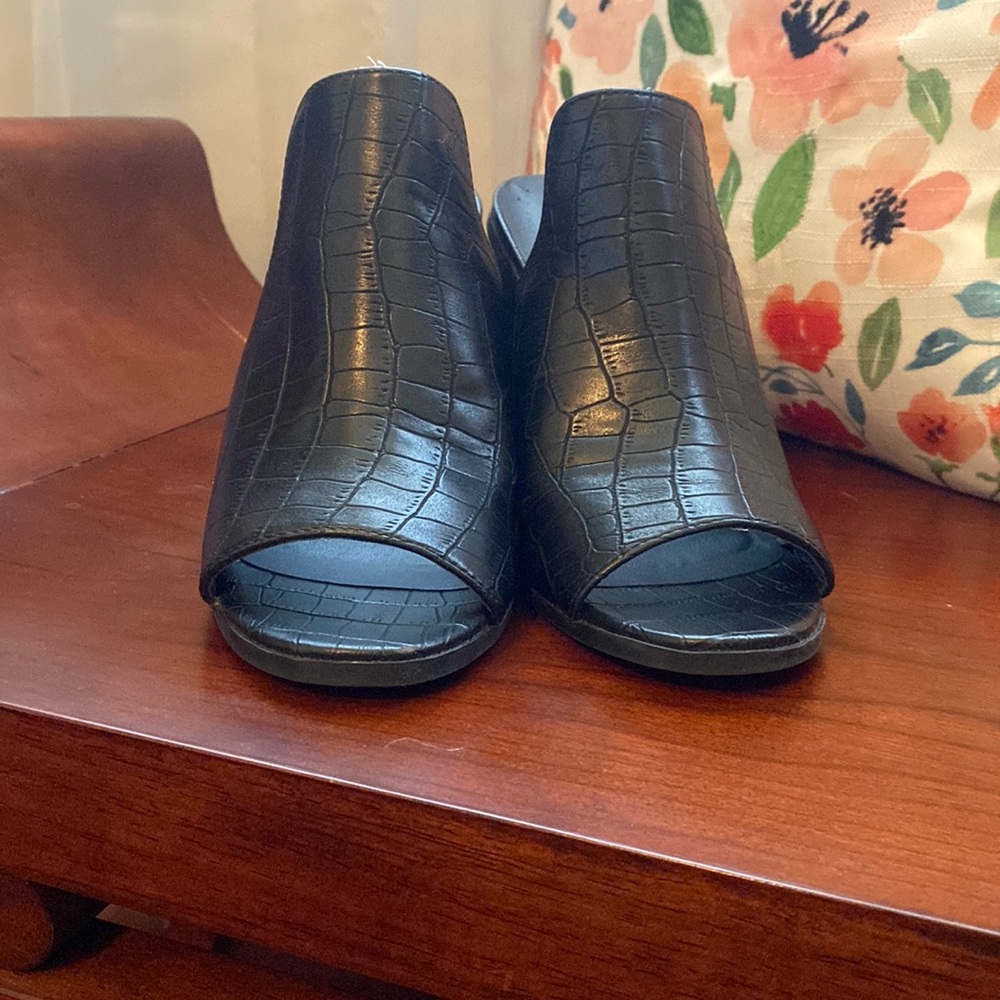 Women’s high heel open toe mule